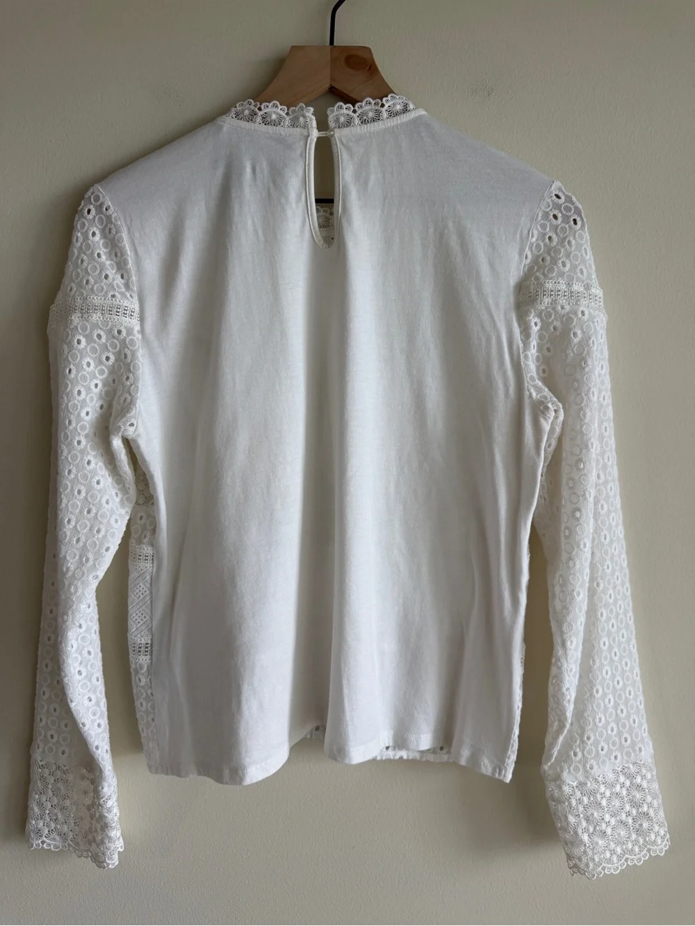Anthropologie James Coviello Burnham White Eyelet Lace Blouse Top Size M